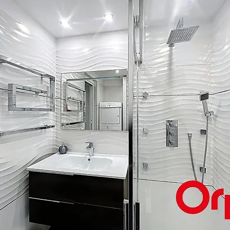 Superbe 2 Pieces Avec Clim, Parking Et Wifi - Fr-1-647-22 Appartement